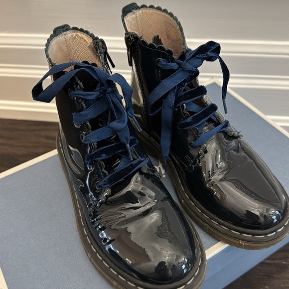 Girl patent leather boots size 31 Euro, like new!!! Comes with box!! - Picture 9 of 9